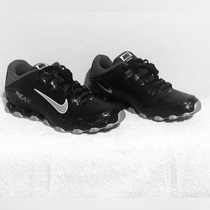Nike Reax 8 TR Black and Gray size 12
